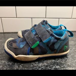 Plae Blue Camo Shoes